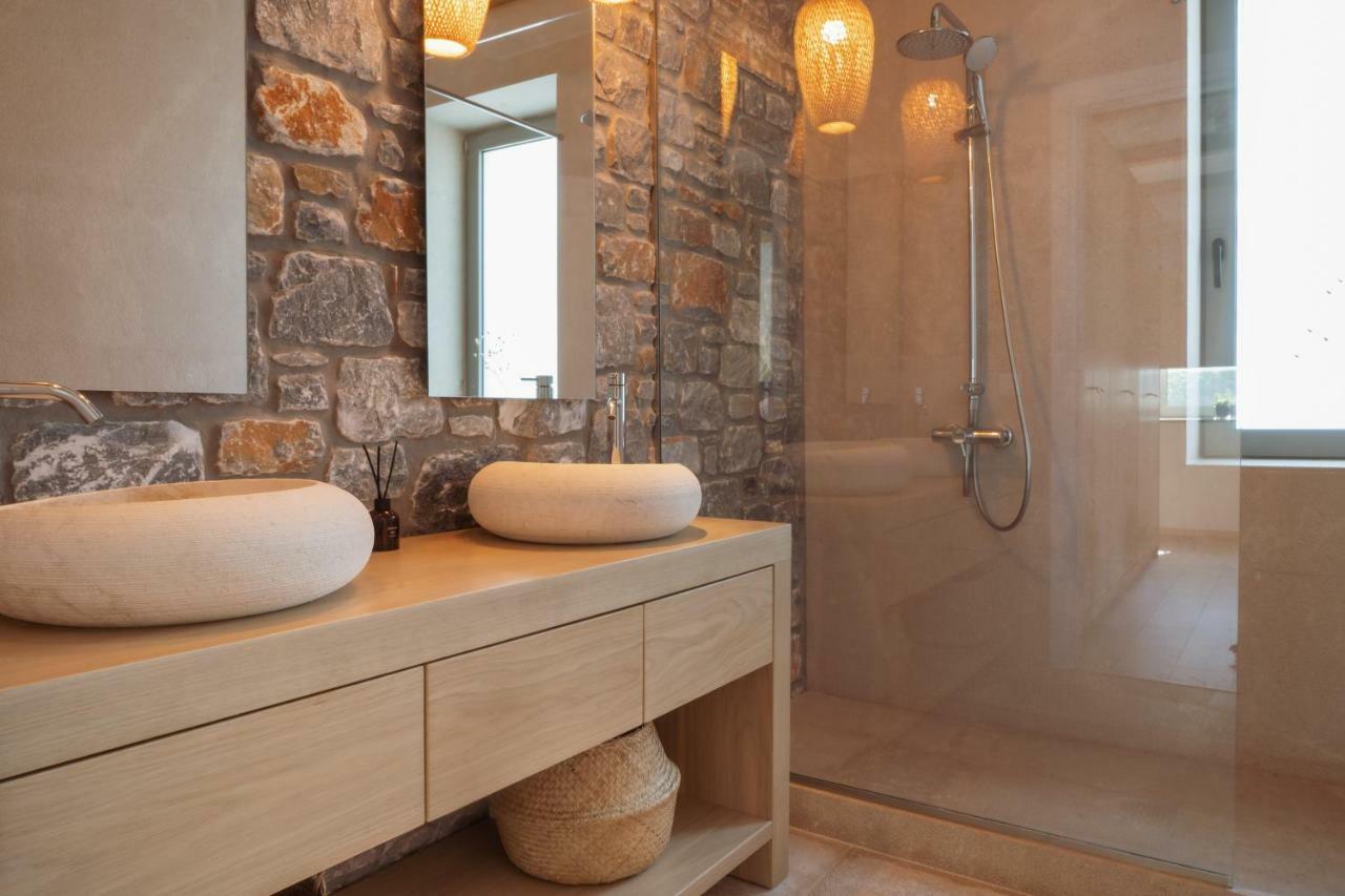 Elies Residences Luxury Villa